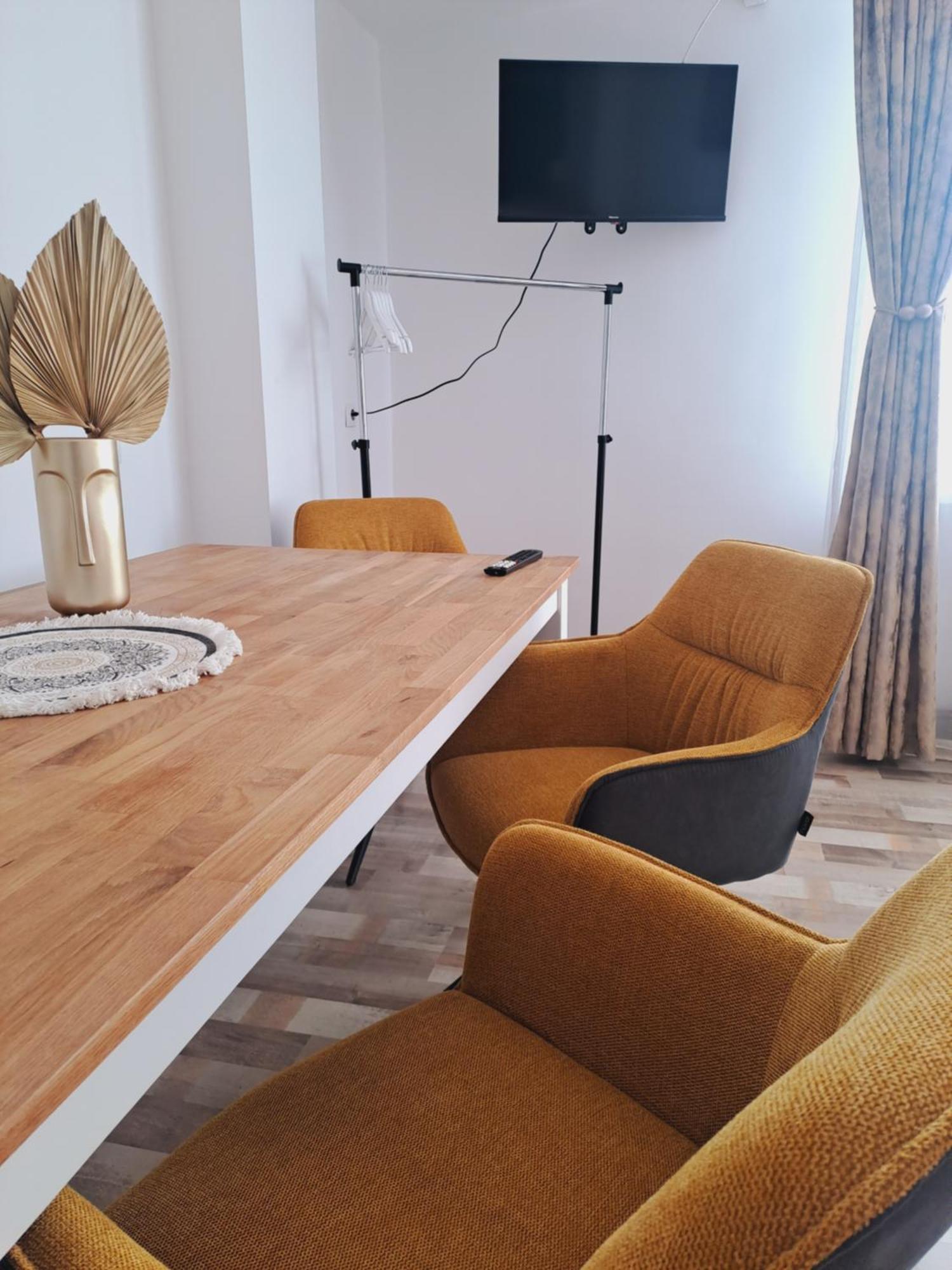 מיירקורה-צ'וק 7 Level Central Apartments חדר תמונה